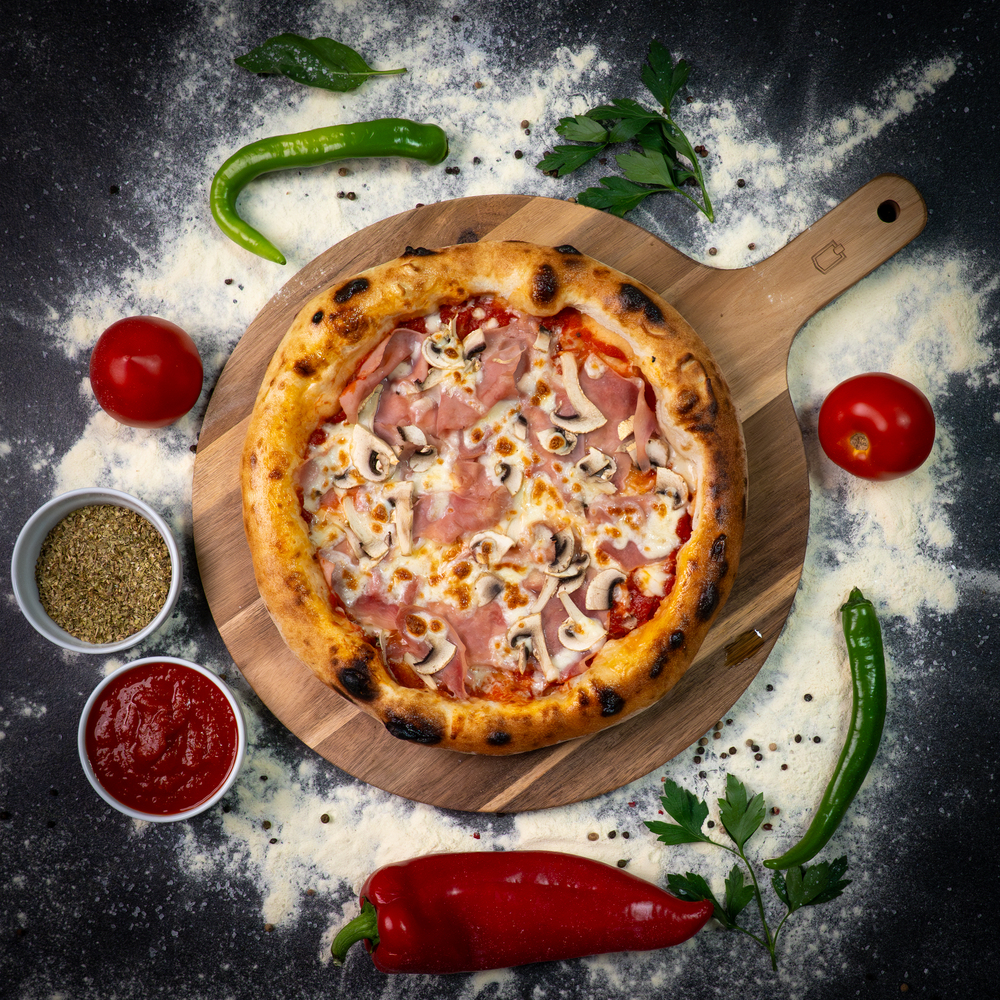 pizza prosciutto funghi